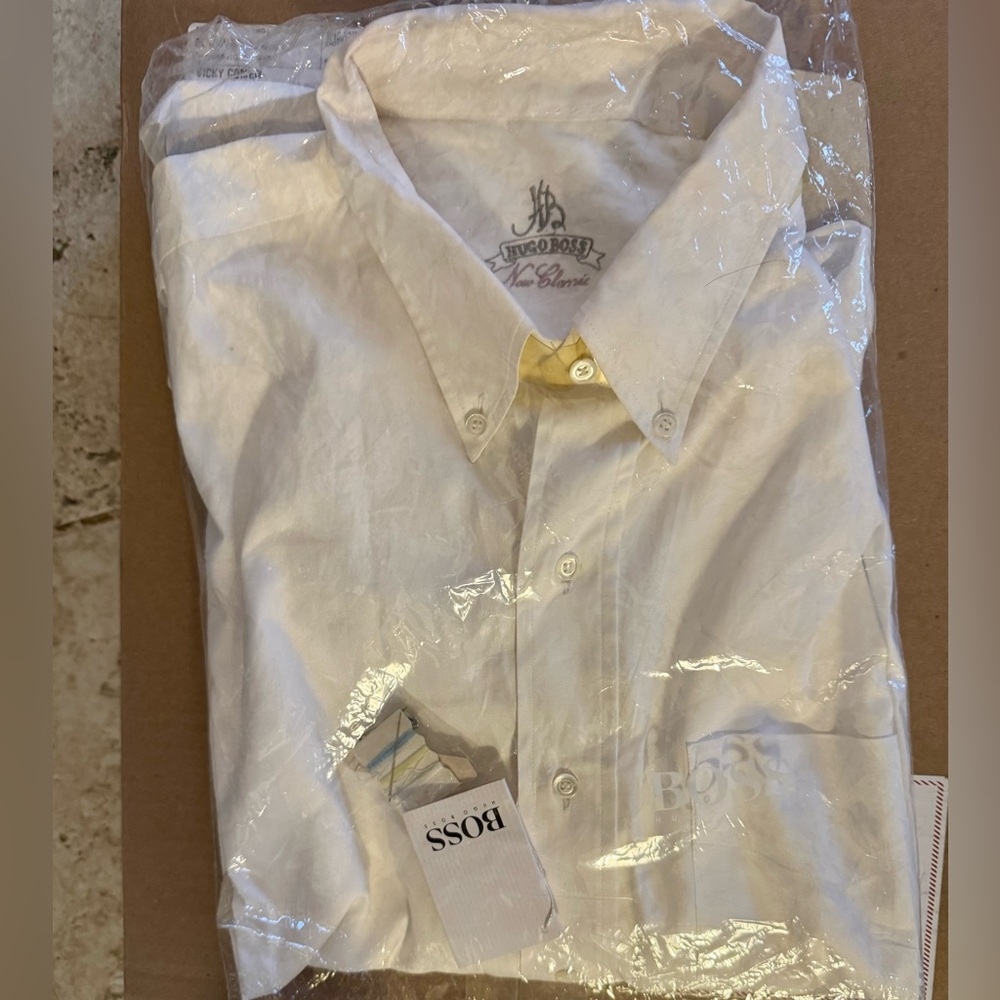 Men’s HUGO BOSS ‘New Classic’ White Button up Dress Shirt Sz 43 17 XL 100%Cotton